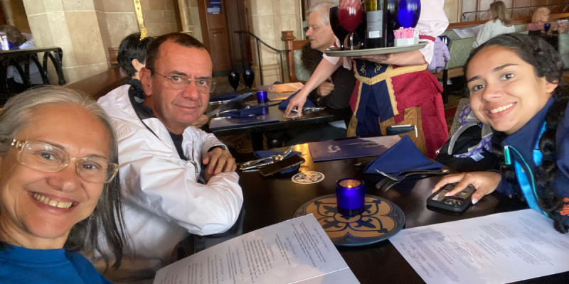 Disney Dining Plan muda em 2027: entenda as mudanças e descubra se vale a pena para a sua viagem à Disney