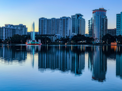 Agosto em Orlando 2026: calendário completo com eventos, Halloween, festivais, compras e novidades dos parques