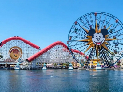 Disneyland ganha atração de Coco, nova Tomorrowland e grandes retornos anunciados na D23 2026