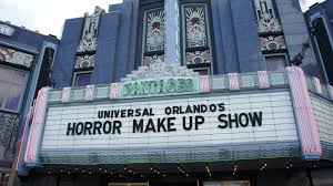 Fachada do Universal Orlando’s Horror Make-Up Show no Universal Studios Florida, atração clássica de humor e efeitos especiais da Universal Orlando Resort.